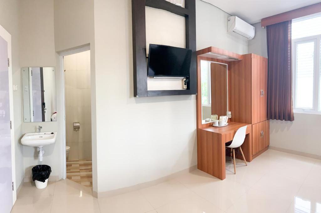 Oyo 2816 Privato Suite Kembaran Екстер'єр фото